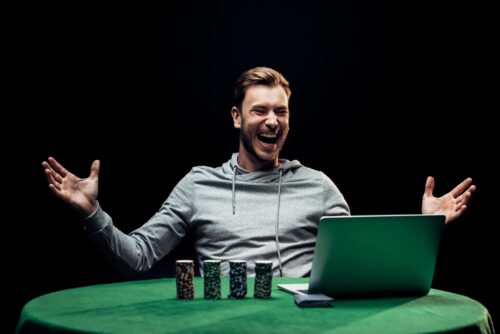 Guide pour jouer au poker en ligne